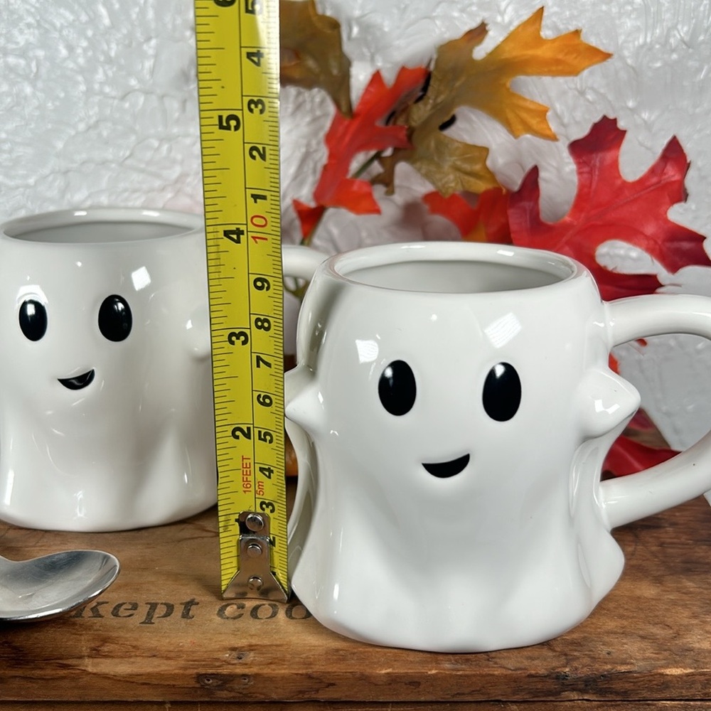 Ghost Mugs Threshold Grinning Ghost 10oz Mugs Set of 2 NWT  Halloween Drink Cup - Picture 6 of 13